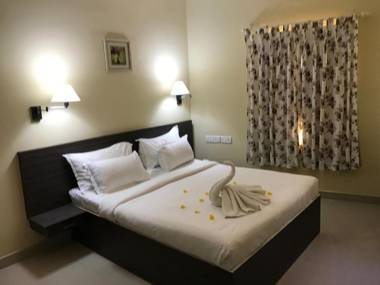 Daffodils Spice Court