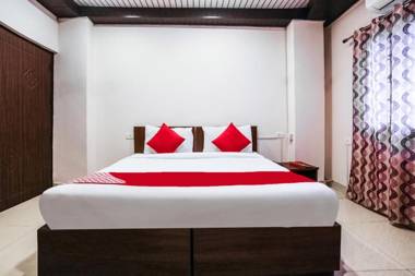 OYO Flagship 111 Canal Road