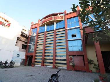 OYO 24700 Hotel Mahalaxmi Palace