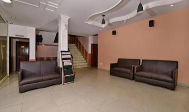 Collection O 1915 Hotel Central Park Inn