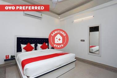 OYO Flagship 14945 Hotel UK-07