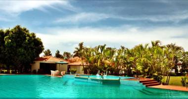 Naturoville Resort