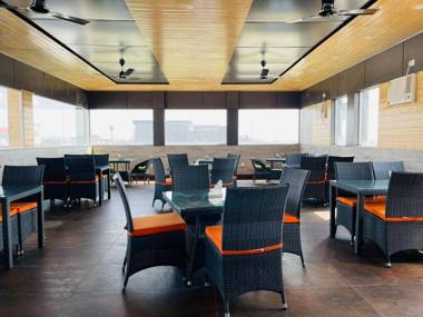 Hotel Grand Legacy Prime