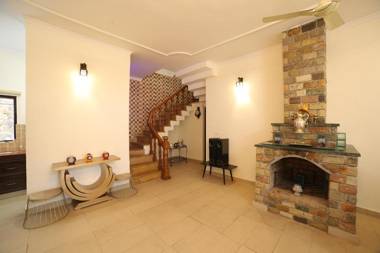 SaffronStays Ghughuti Ku Baasa