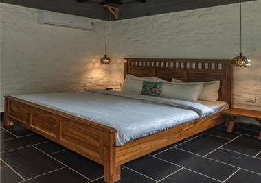 SaffronStays Doon Hideout