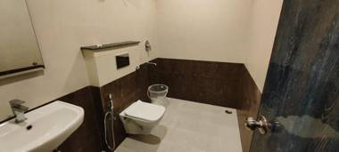 HOTEL ALAKNANDA PARADISE