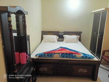 OYO 90377 Maya Palace