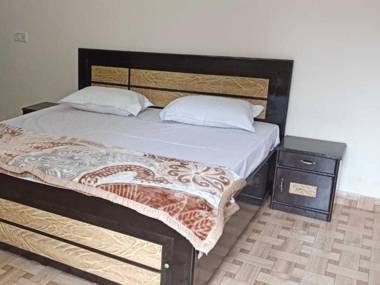 OYO HOME 92096 Youphoria