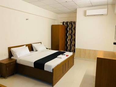 Hotel Paras Tower