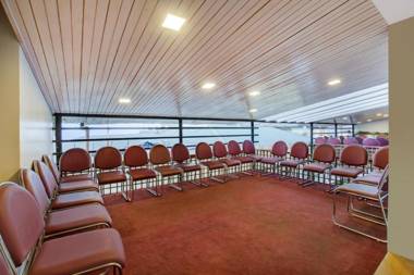 Mount Conifer Suites & Spa