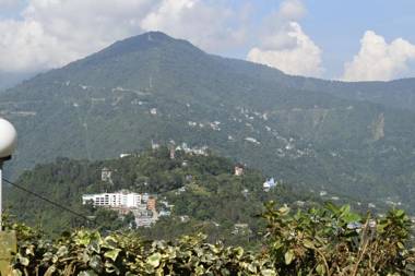 Dungmali Heritage Resort