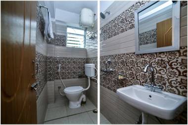 OYO Flagship 13580 The Queenz