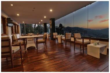 PineTree Mall Road - Darjeeling