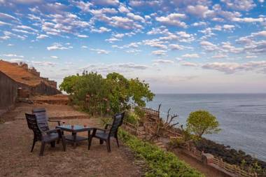 SaffronStays Athaang