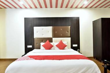 Hotel Dalhousie Grand