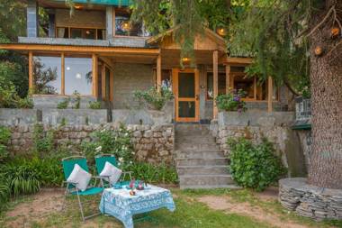 StayVista at Teddy's Lodge