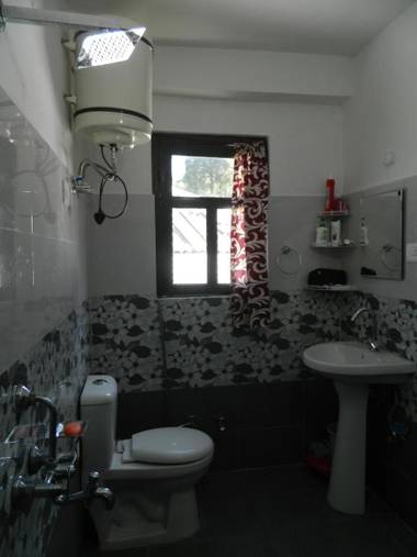 Sahni's Foggy Hills HomeStay