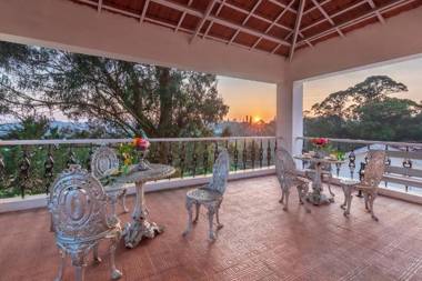 StayVista at Alpinia