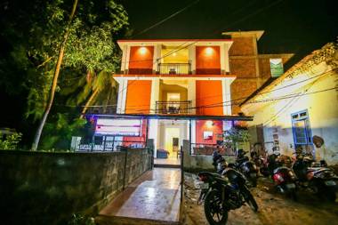 OYO 19621 Calangute Beach Holiday Inn