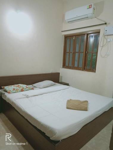 Ronne's Beachway 2BHK Apartment