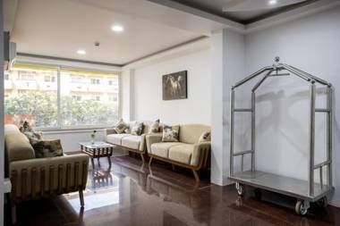 Hotel Sairaj Beach Resort