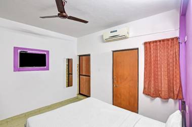 OYO 85106 Hotel Elvins Place