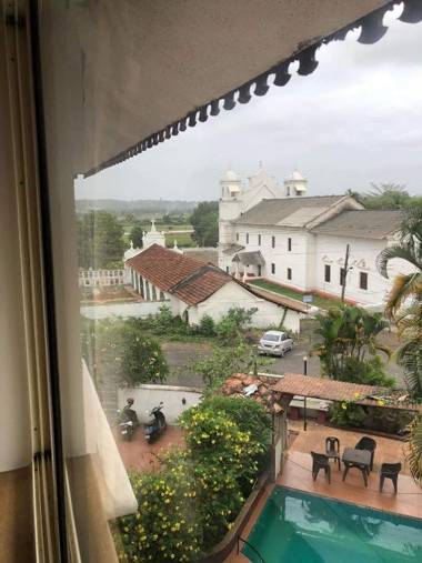 Water Villa with Feild view