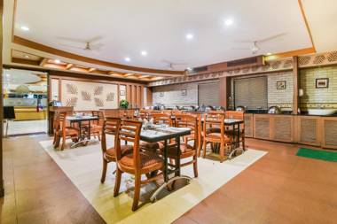 Capital O 37664 Hotel Grand Plaza