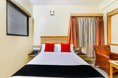 Capital O 37664 Hotel Grand Plaza