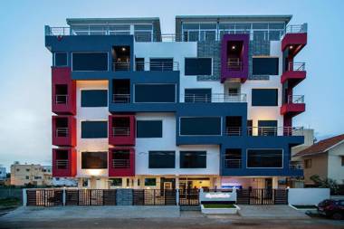 Crystal Lake  Service Apartments