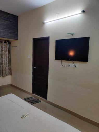 POP 91773 Oyo 8432 Apartment Angel Park