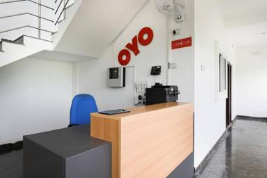 OYO Flagship 82361 Black Pearl Residency