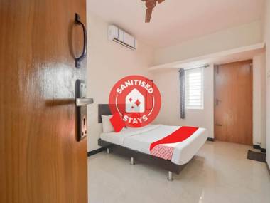 OYO 79142 Gowtham Grand