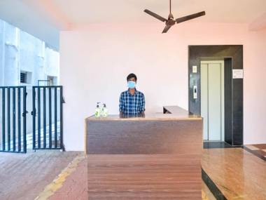 OYO 79142 Gowtham Grand