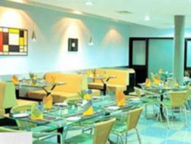 Hotel Highway Garden