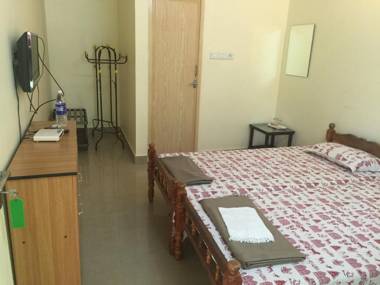 Palm Grove Service Villa