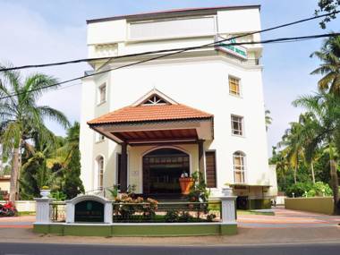 Holiday Hotel Cherai