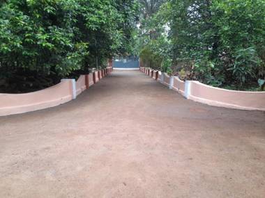 Back Packers Cochin Villa