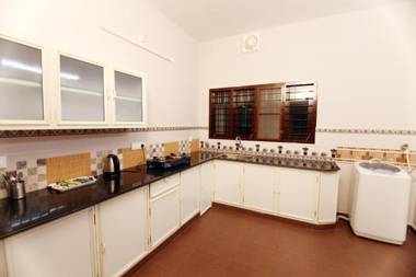 Castilo Inn Hotel Apartments