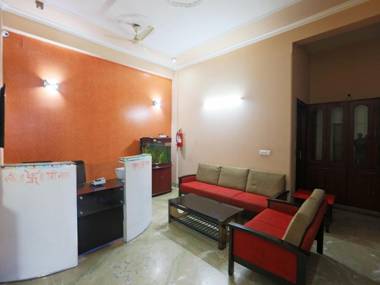 SPOT ON 62965 Ashoka Tourist Home