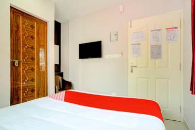OYO Flagship 73858 Saligram Residency