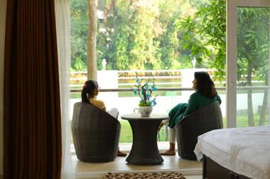 Riverside Inn Homestay