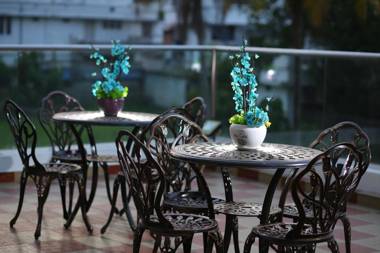 Riverside Inn Homestay