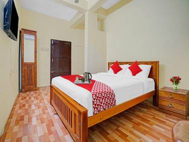 OYO 90248 Greenway Residency