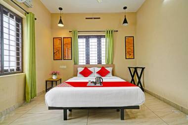 OYO 90774 Royal Suites