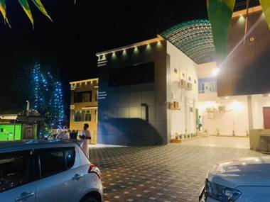 Emerald Royal Residency