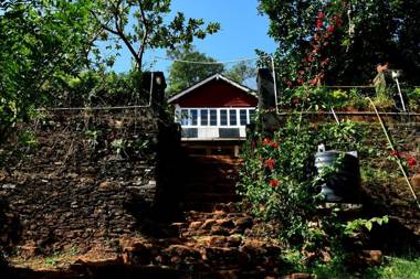 Balekhan Homestay with Mountain View & Water Streams