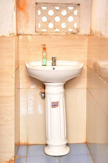 Balekhan Homestay with Mountain View & Water Streams