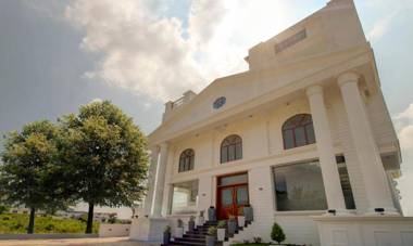 Treebo Trend The Meridian Stadium Road