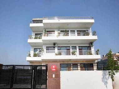 OYO 9922 Rishi & Kunal Guest House